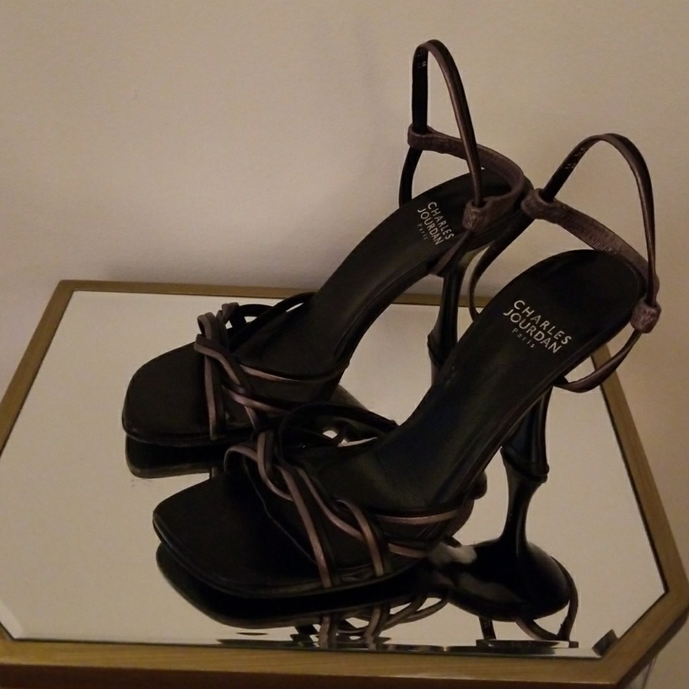 Charles Jourdan black and gray shoes